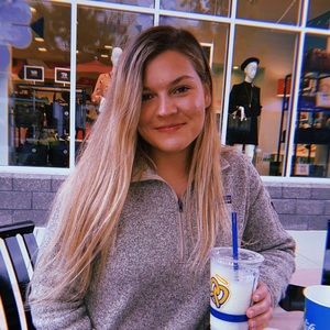 Meet your Posher, Enna